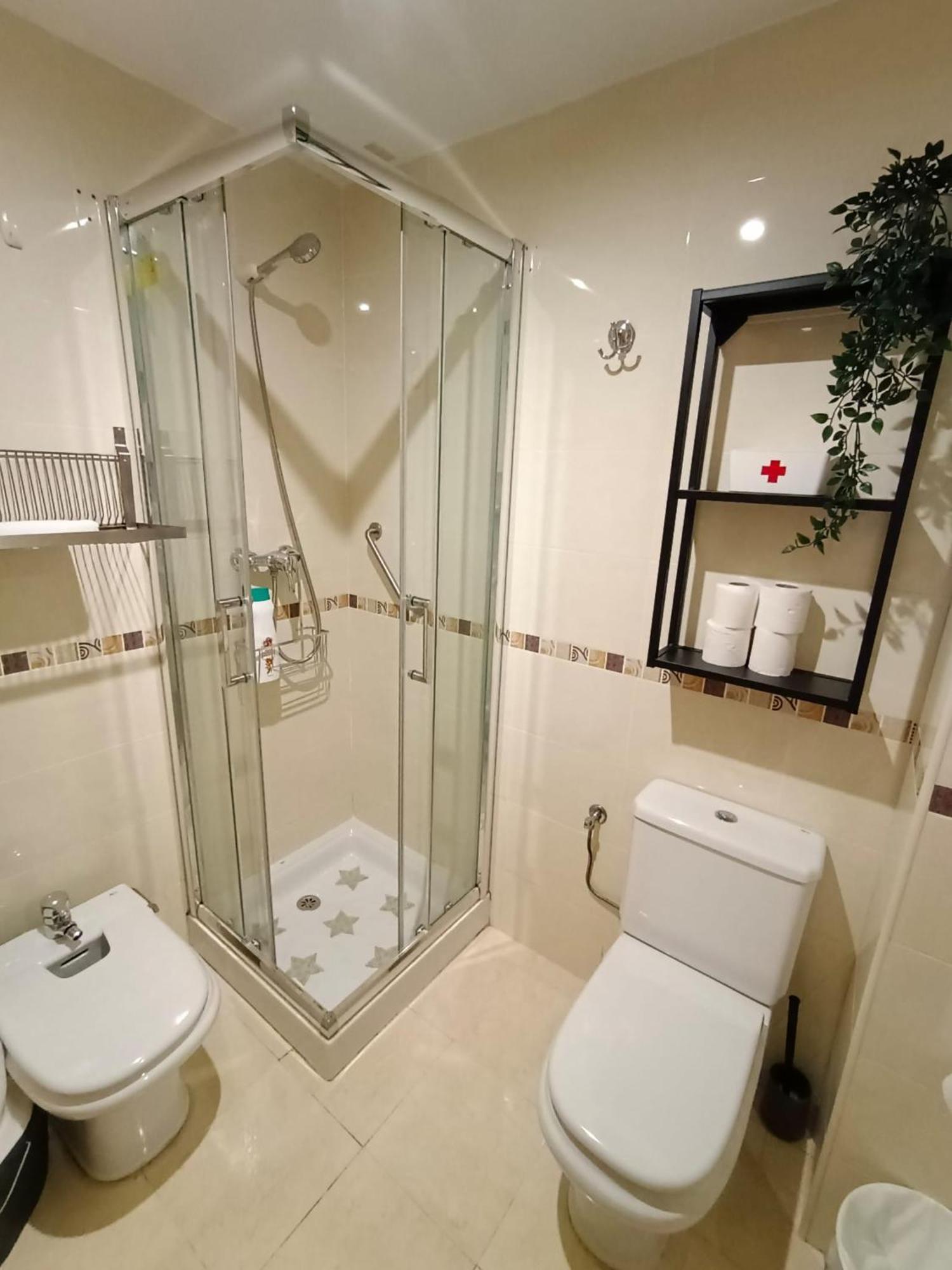 Monisimo Apartamento En Centro Historico De Malaga Con Parking Apartment Ngoại thất bức ảnh